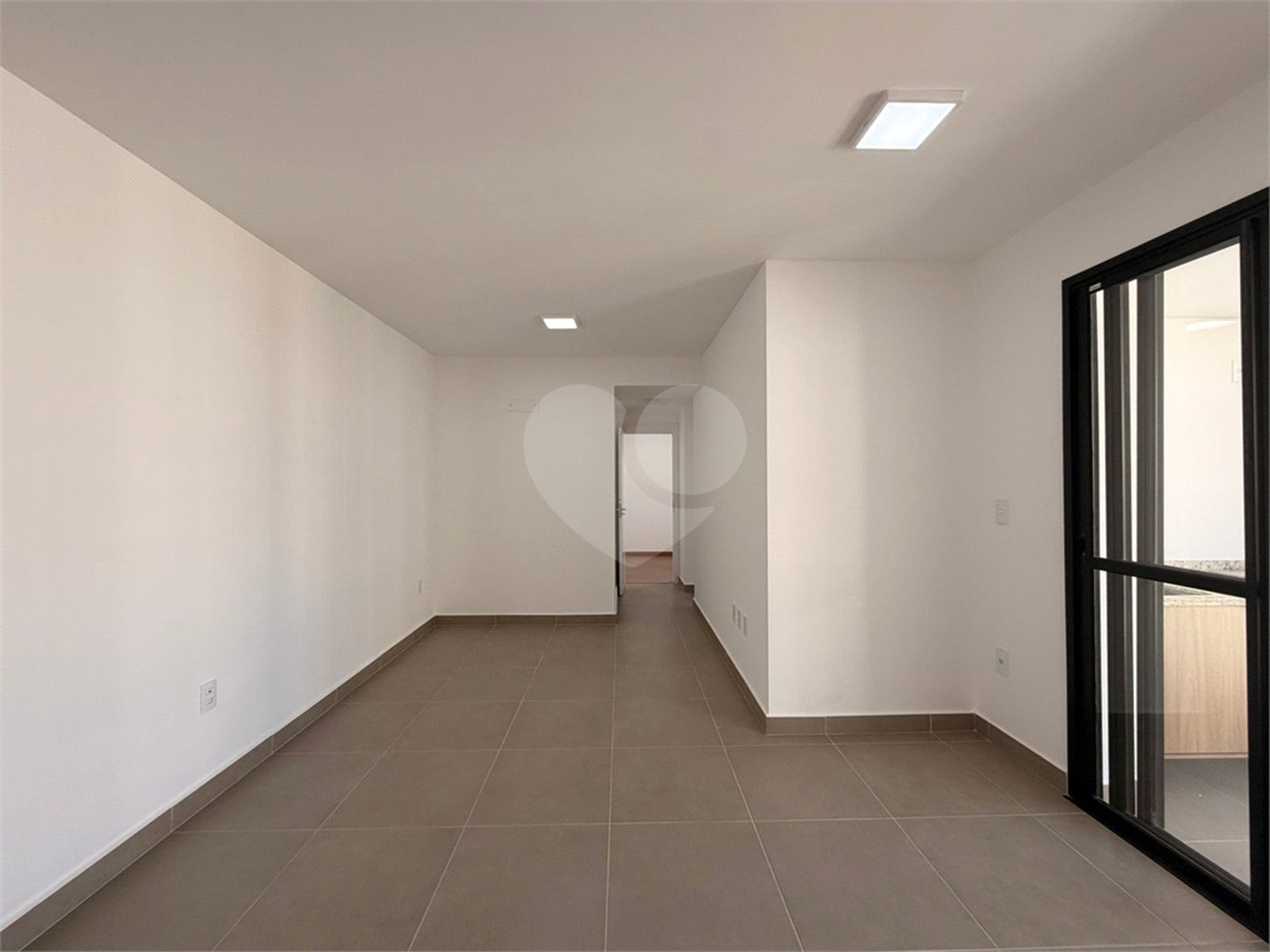Apartamento à venda ou para alugar com 2 quartos, sendo 1 suíte, em Parque Campolim, Sorocaba, SP
