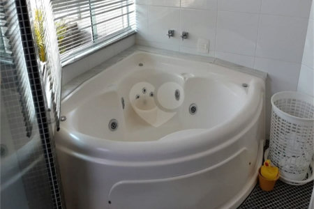 Casa à venda com 3 suítes no condomínio Lago da Boa Vista, Sorocaba - SP