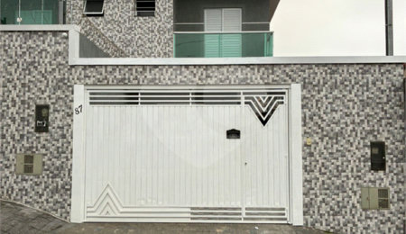 Sobrado à venda com 3 quartos, sendo 1 suíte,  em Vila Maricy, Guarulhos, SP