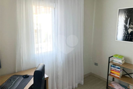 Sobrado à venda com 3 quartos, sendo 1 suíte, em Vila Nivi, São Paulo, SP