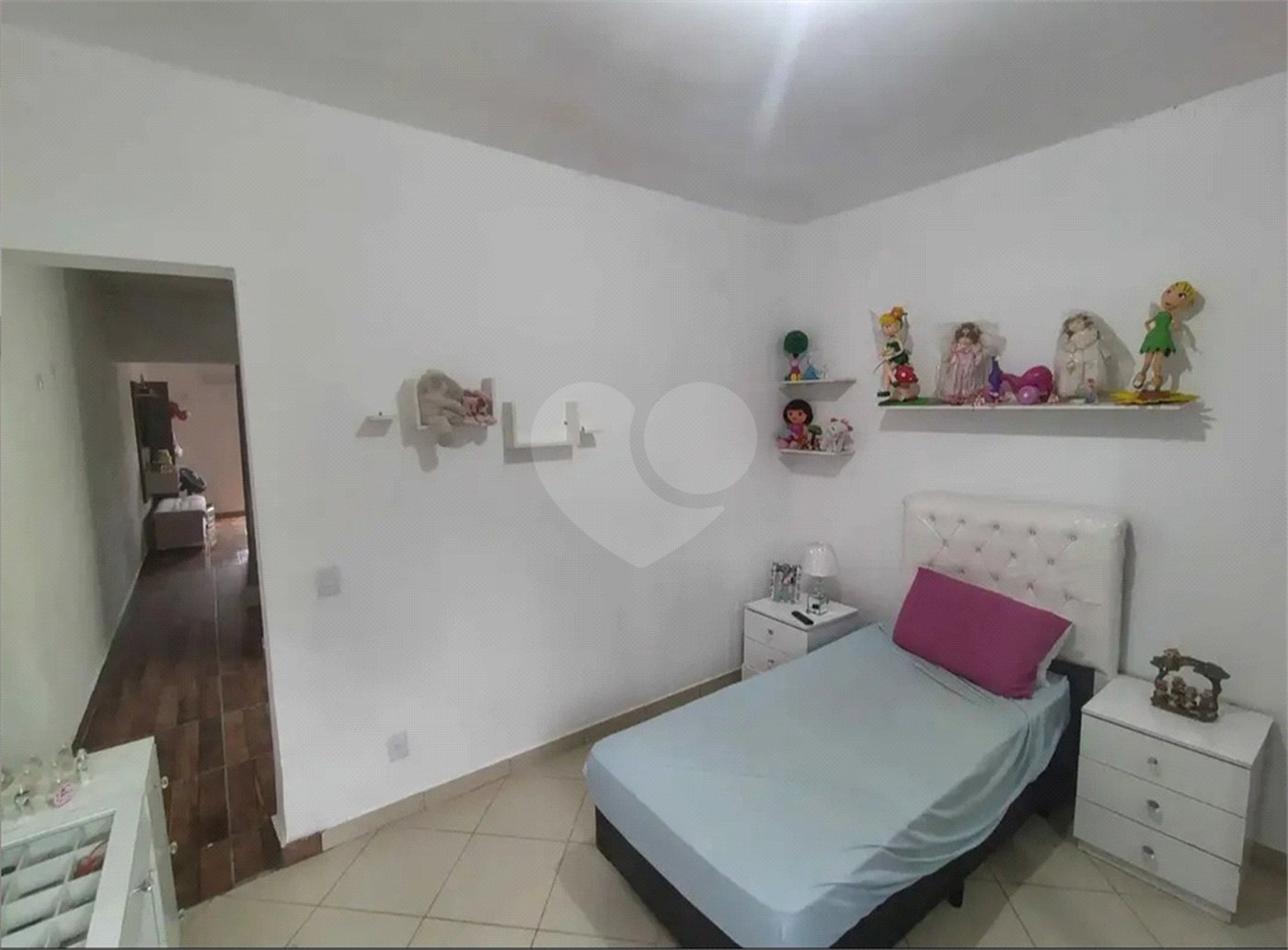 Casa à venda com 2 quartos no condomínio Antilhas, Cotia - SP