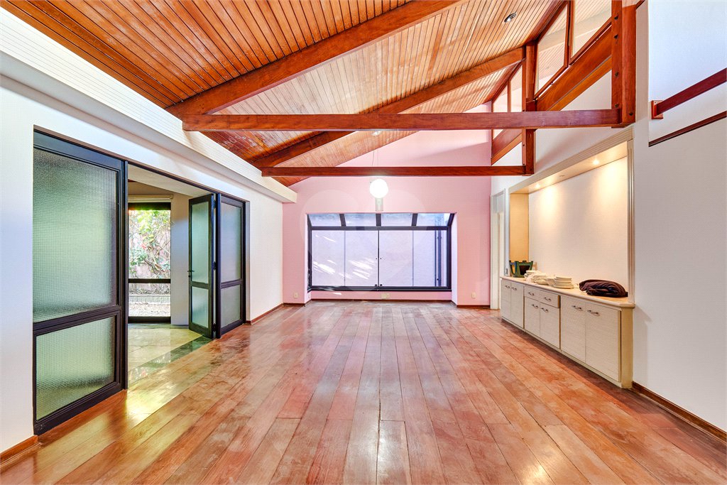 Casa à venda com 3 quartos, sendo 1 suíte, em Brooklin, São Paulo, SP