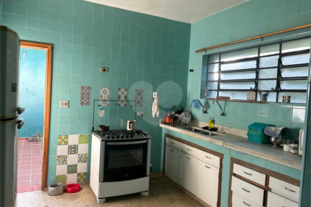 Casa à venda com 5 quartos, sendo 2 suítes, em Alto da Boa Vista, São Paulo, SP