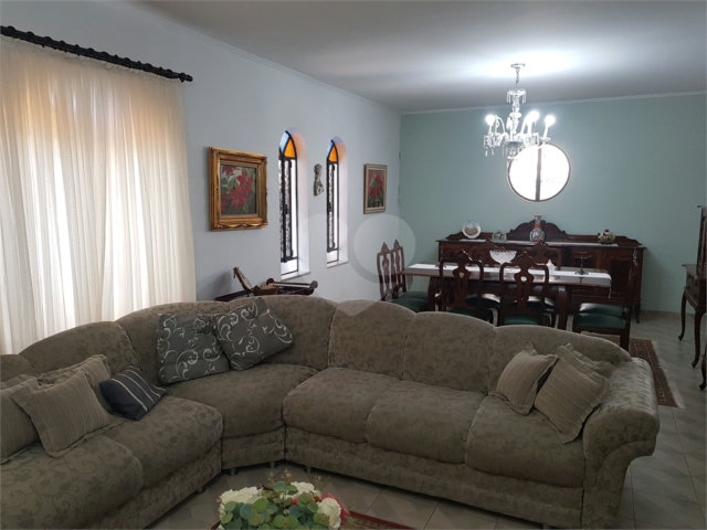 Casa à venda com 3 quartos, sendo 2 suítes,  em Jardim Campo Grande, São Paulo, SP