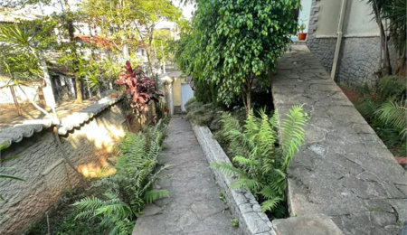 Casa à venda com 4 quartos, sendo 1 suíte,  em Jardim Colombo, São Paulo, SP