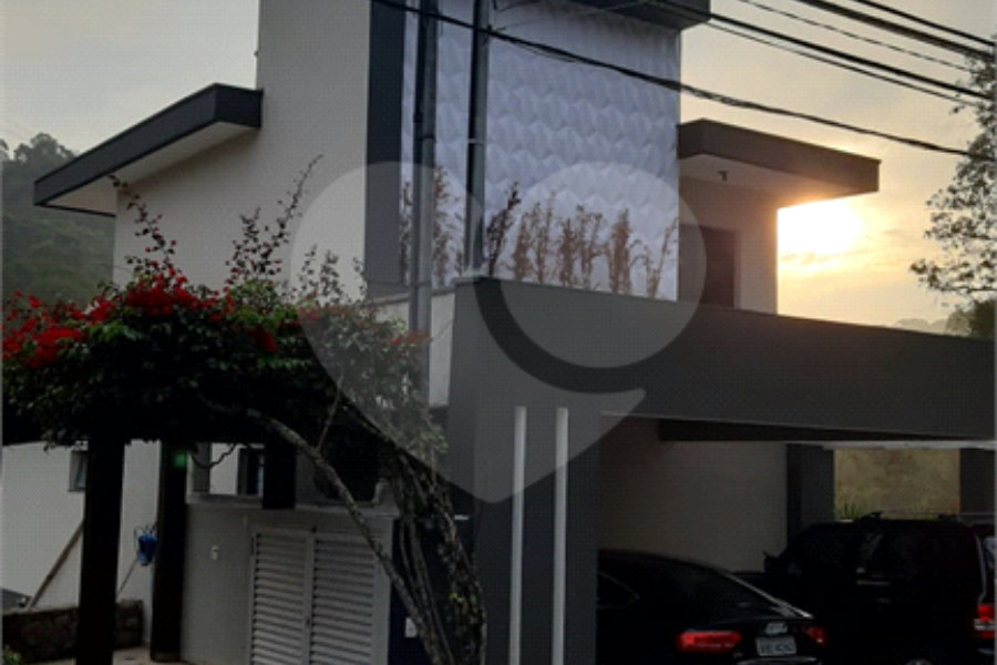 Casa à venda com 4 suítes no condomínio Jardim Itatinga, São Paulo - SP