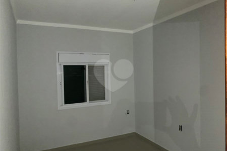 Sobrado à venda com 3 quartos, sendo 1 suíte, em Nova Cerejeira, Atibaia, SP