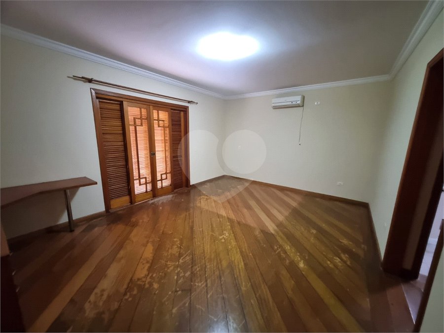 Sobrado à venda ou para alugar com 5 quartos, sendo 4 suítes,  em City América, São Paulo, SP