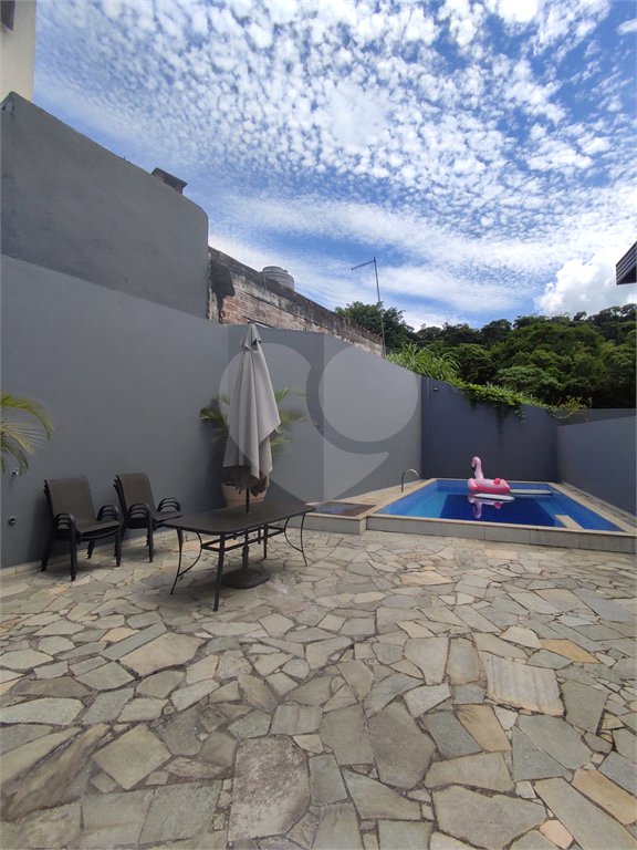 Casa à venda com 3 quartos, sendo 1 suíte, em Horto Florestal, São Paulo, SP