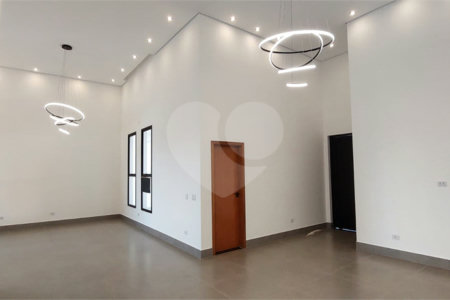 Casa à venda com 3 suítes no condomínio Parque Imperador, Bragança Paulista - SP