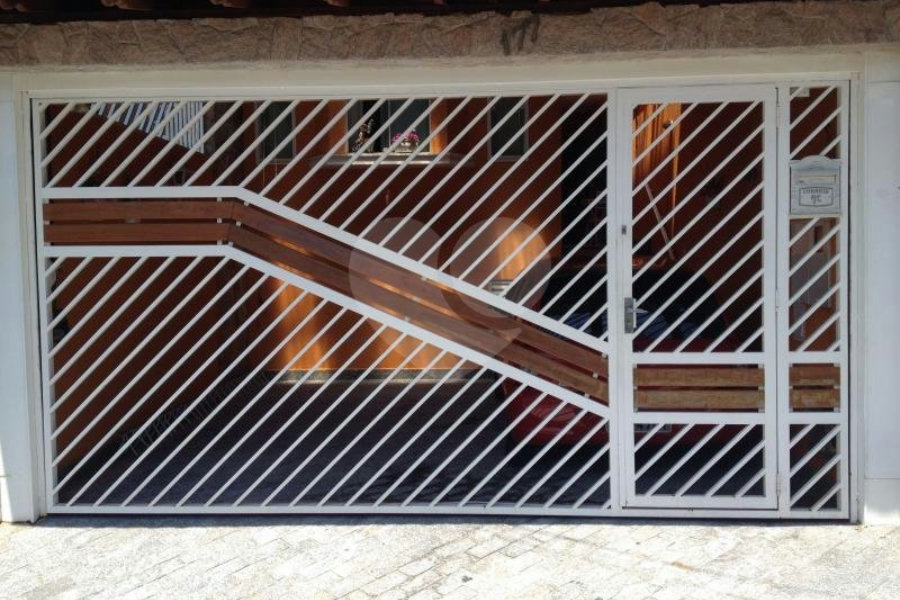 Sobrado à venda com 3 quartos, sendo 1 suíte, em Vila Nova Cachoeirinha, São Paulo, SP