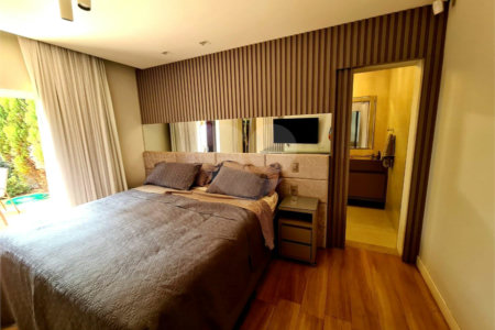 Casa à venda com 5 quartos, sendo 2 suítes, em Jardim das Roseiras, Araraquara, SP