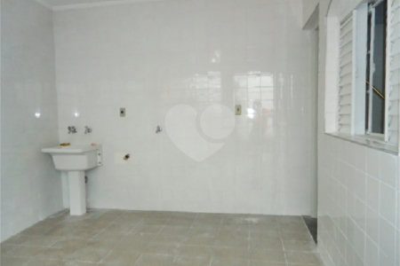 Sobrado à venda com 3 quartos em Vila Gustavo, São Paulo, SP