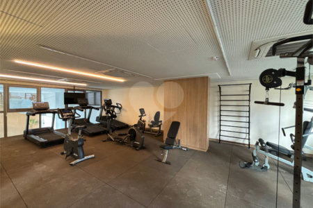 Apartamento à venda com 3 suítes em Moema, São Paulo, SP