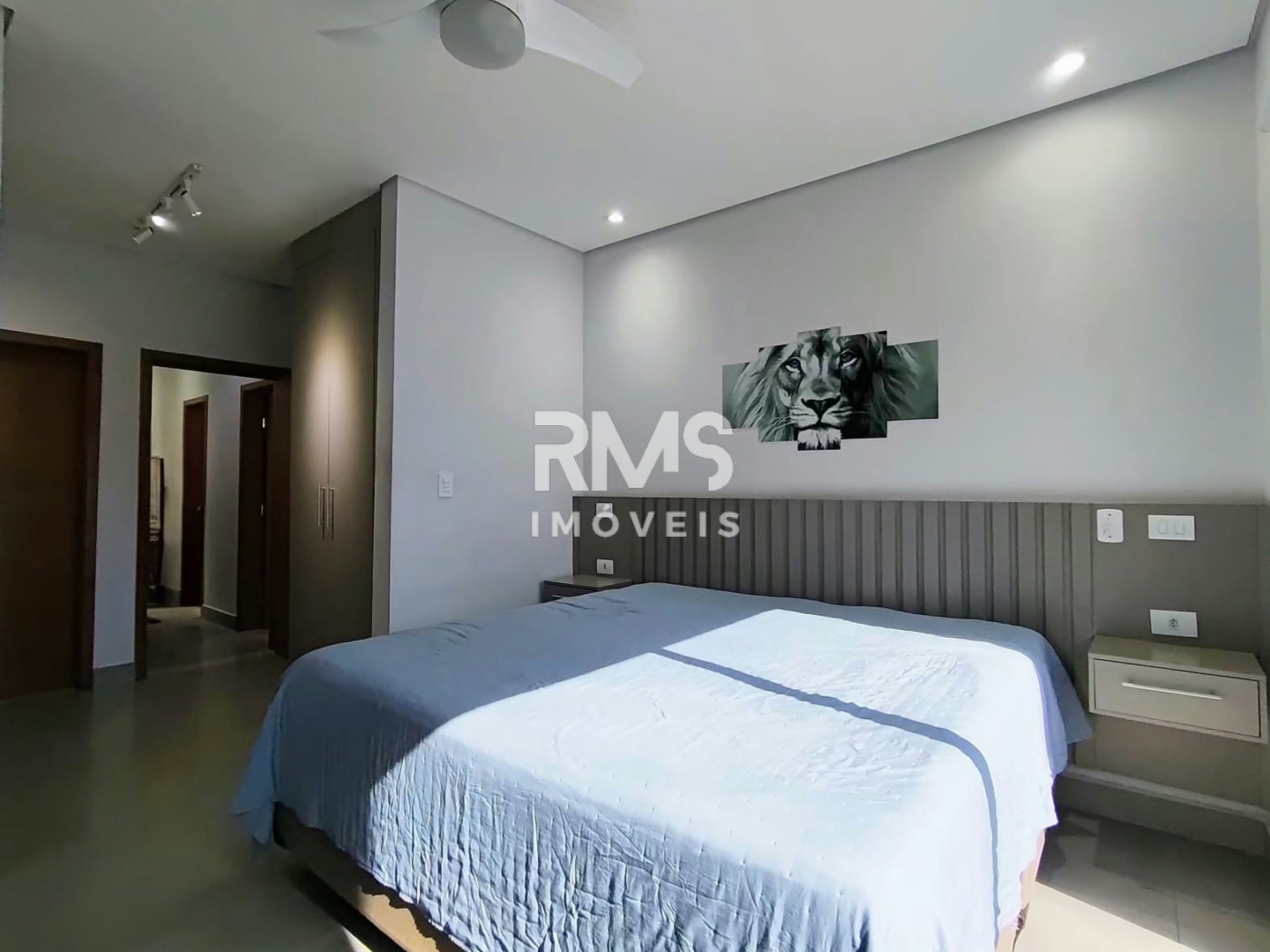 Casa à venda com 3 quartos, sendo 1 suíte, no condomínio Residencial Mont Blanc, Itu - SP