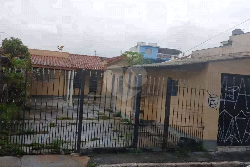 Casa Térrea à venda com 2 quartos em Vila Constança, São Paulo, SP
