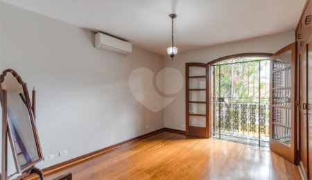 Casa à venda com 4 suítes em Alto da Boa Vista, São Paulo, SP