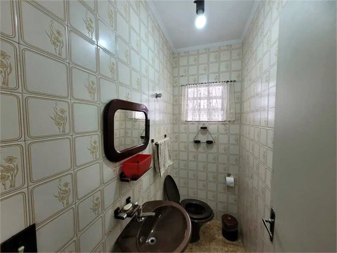Sobrado à venda com 6 quartos, sendo 2 suítes, em Vila Romana, São Paulo, SP