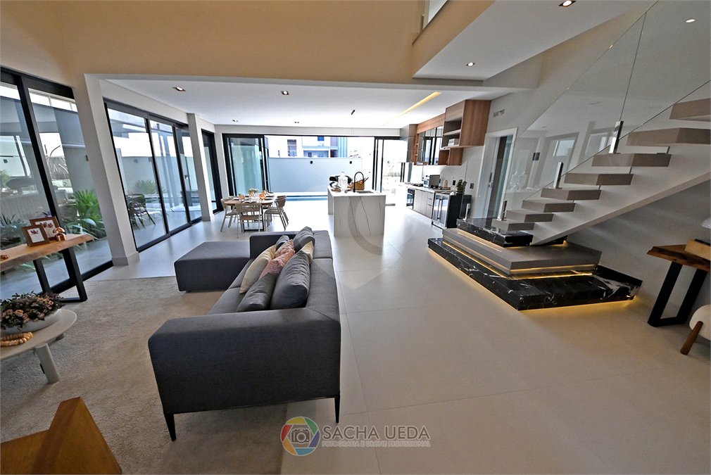 Casa à venda com 4 suítes no condomínio Residencial Dona Maria Candida, Indaiatuba - SP