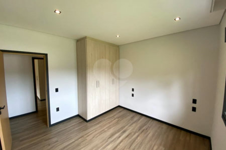 Casa à venda com 4 quartos, sendo 3 suítes,  no condomínio Jardim das Palmeiras, Bragança Paulista - SP
