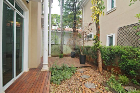 Casa à venda com 3 suítes no condomínio Brooklin Hills, São Paulo - SP