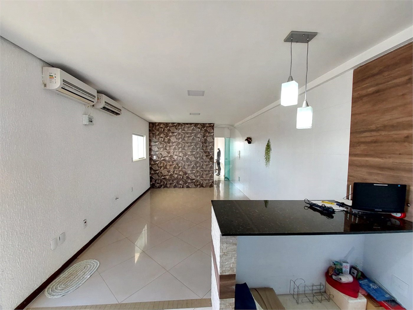 Casa residencial com ponto comercial a venda no Centro
