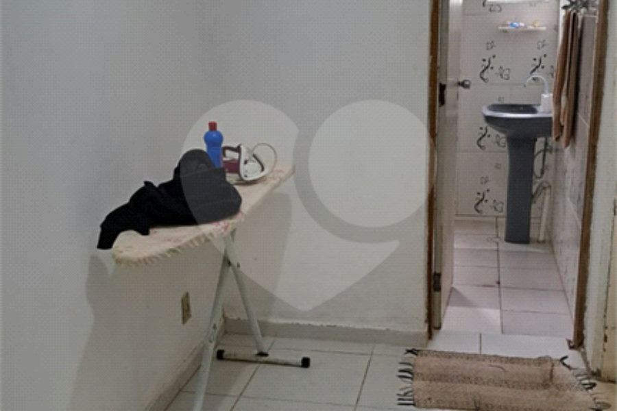 Casa à venda com 3 quartos, sendo 1 suíte, no condomínio Alpes da Cantareira, Mairiporã - SP
