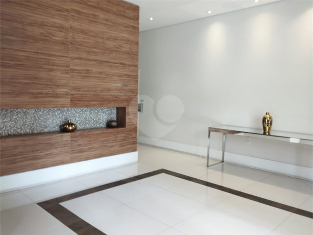 Apartamento à venda com 2 quartos, sendo 1 suíte,  em Jardim Flor da Montanha, Guarulhos, SP