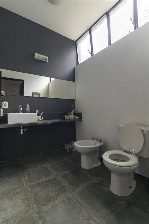Sobrado à venda com 4 quartos, sendo 2 suítes, em Vila Morumbi, São Paulo, SP