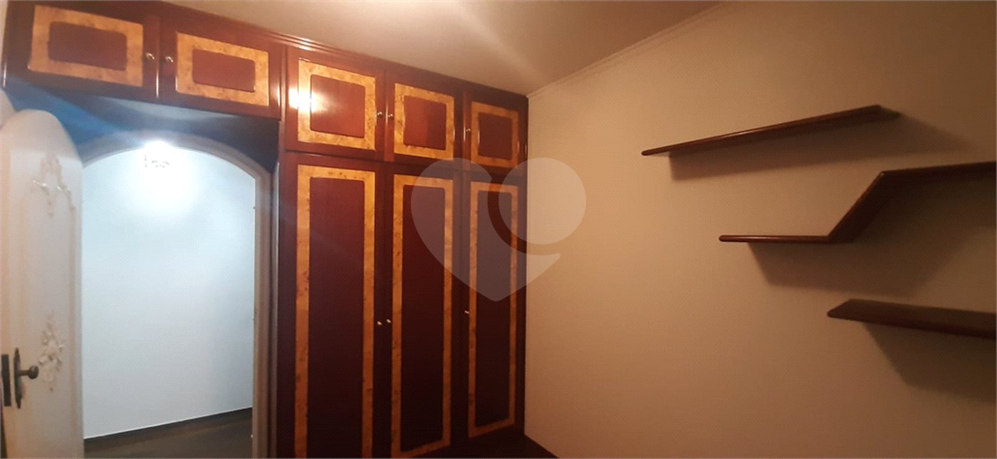 Sobrado à venda com 4 quartos, sendo 2 suítes, em Jardim França, São Paulo, SP