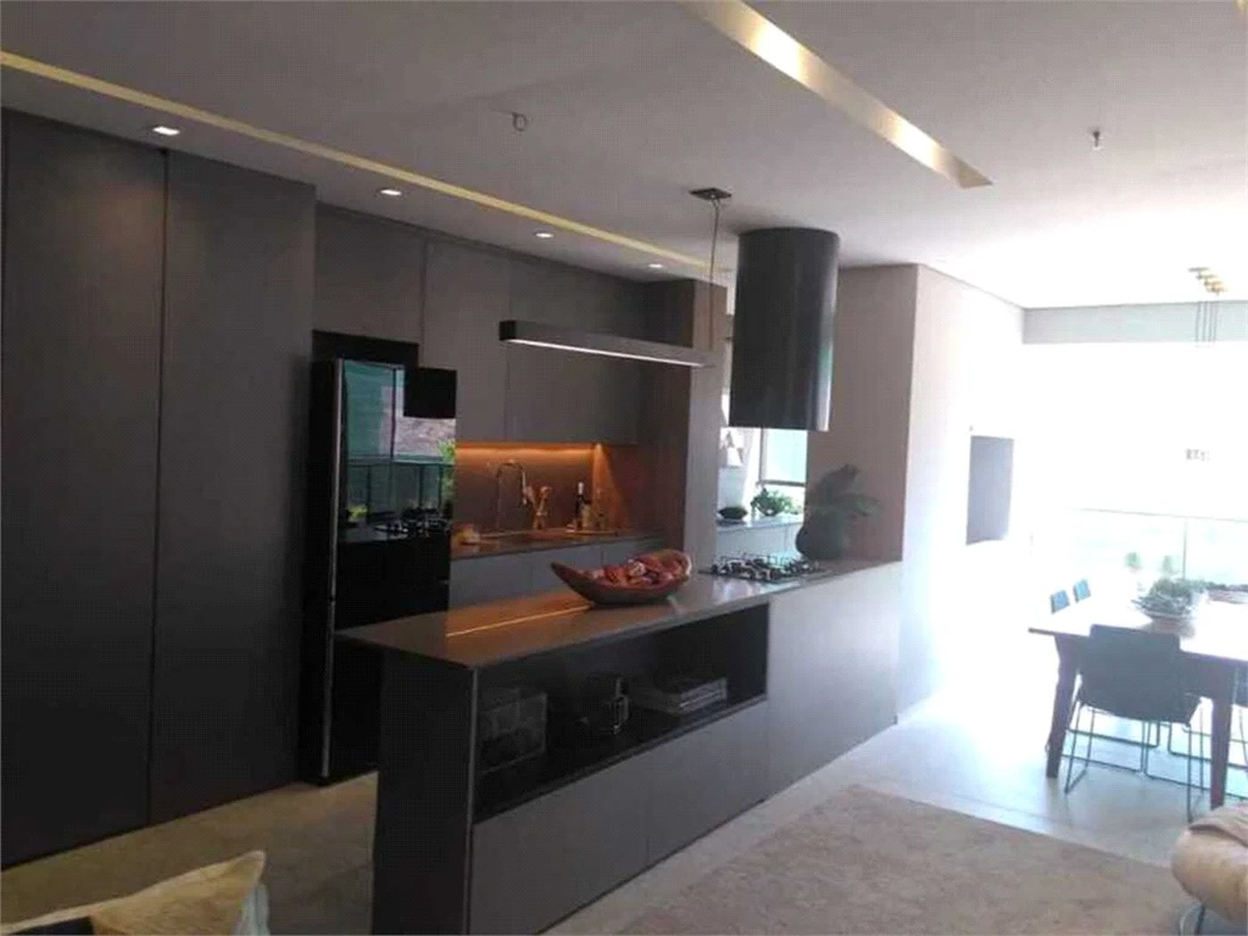 Apartamento à venda com 3 quartos, sendo 1 suíte, em Jardim das Acácias, São Paulo, SP