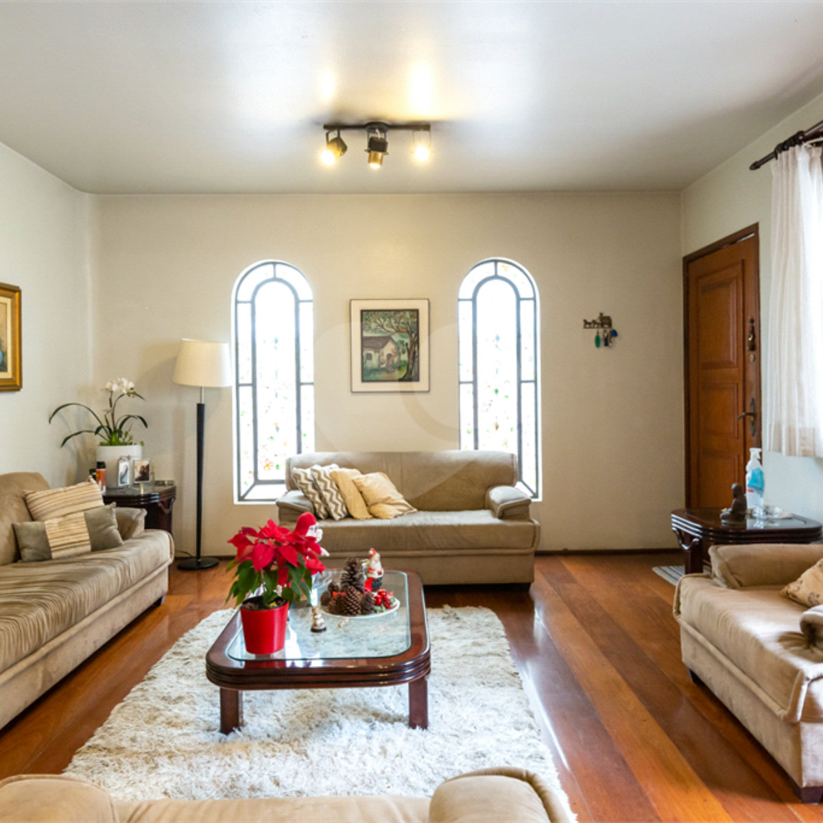 Casa à venda com 4 quartos, sendo 2 suítes, em Campo Belo, São Paulo, SP
