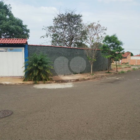 Casa à venda com 1 suíte em Jardim Victório Antônio de Santi II, Araraquara, SP