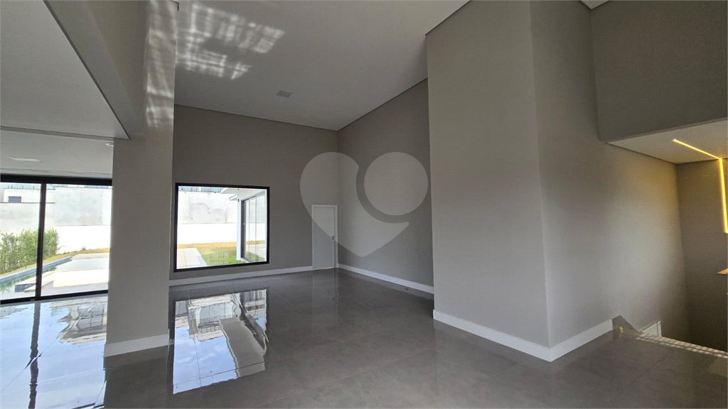 Casa à venda ou para alugar com 5 quartos, sendo 4 suítes,  no condomínio Equilibrium, Atibaia - SP