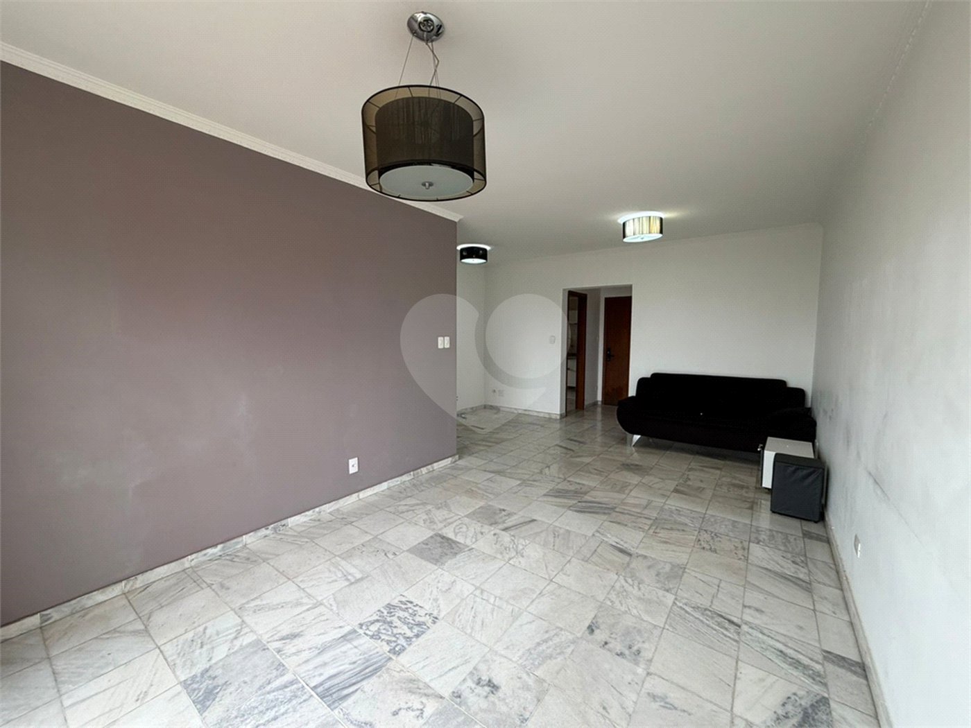 Apartamento à venda com 3 quartos, sendo 1 suíte, no Centro, Suzano, SP