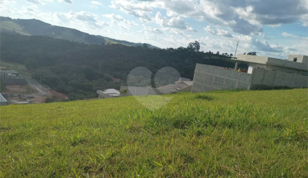 Terreno à venda no Centro, Bom Jesus dos Perdões, SP