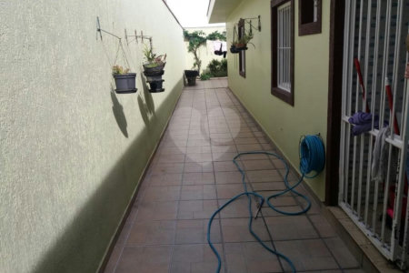 Sobrado à venda com 4 quartos, sendo 1 suíte,  em Brooklin Paulista, São Paulo, SP