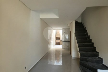Sobrado à venda com 3 quartos, sendo 1 suíte, em Campo Grande, São Paulo, SP