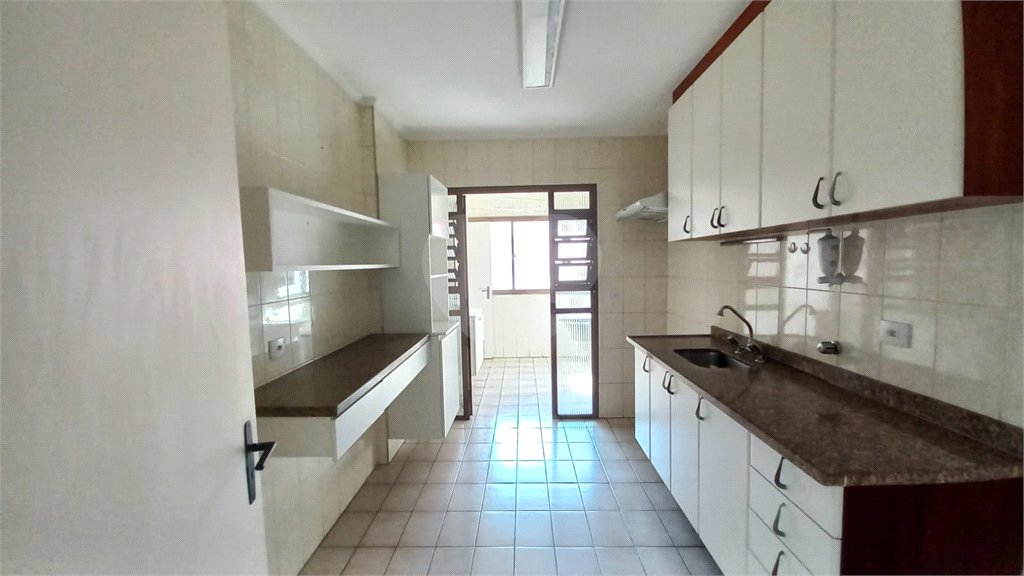Apartamento à venda com 3 quartos, sendo 1 suíte,  em Vila Indiana, São Paulo, SP