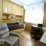 Sobrado à venda com 6 quartos, sendo 5 suítes, em Vila Paranaguá, São Paulo, SP