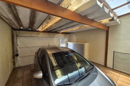 Casa à venda com 3 quartos, sendo 1 suíte, em Jardim Umuarama, São Paulo, SP