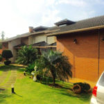 Sobrado à venda com 5 quartos, sendo 2 suítes, em Seerra da Cantareira, Mairiporã, SP