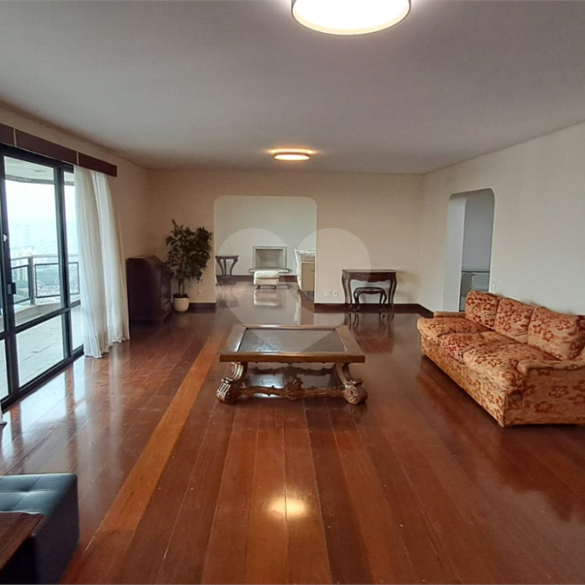 Apartamento para alugar com 4 quartos, sendo 3 suítes, em Santo Amaro, São Paulo, SP