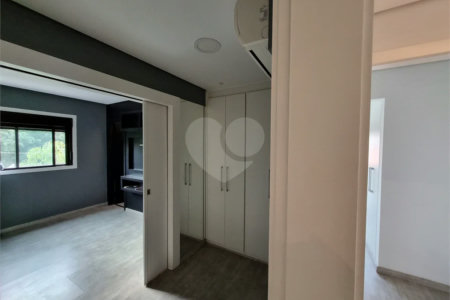 Apartamento à venda com 3 suítes em Vila Paulicéia, São Paulo, SP