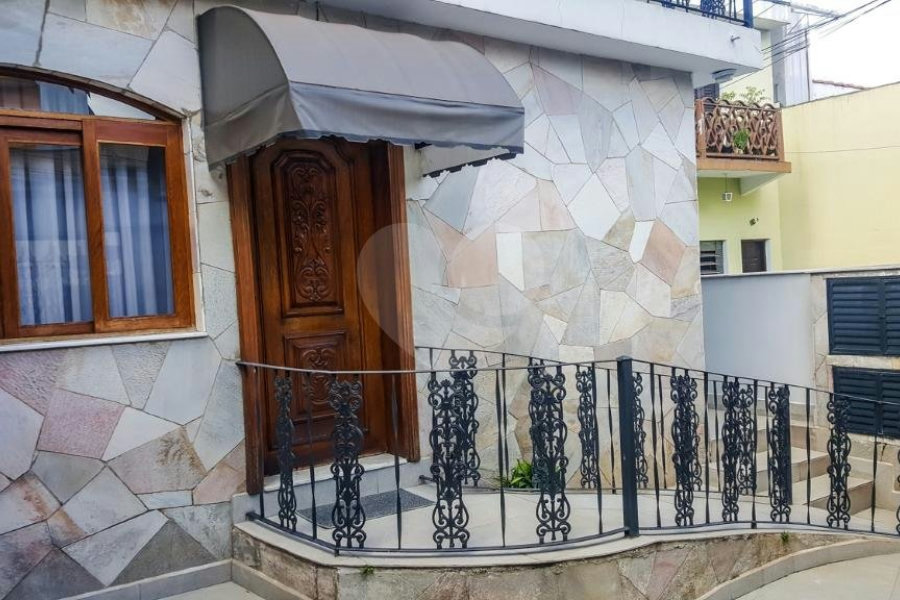 Casa Térrea à venda com 3 quartos, sendo 2 suítes, em Horto, São Paulo, SP
