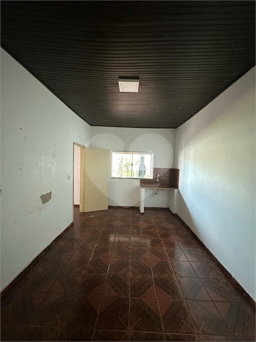 Casa à venda com 2 quartos em Jardim das Rosas, Ponta Porã, MS
