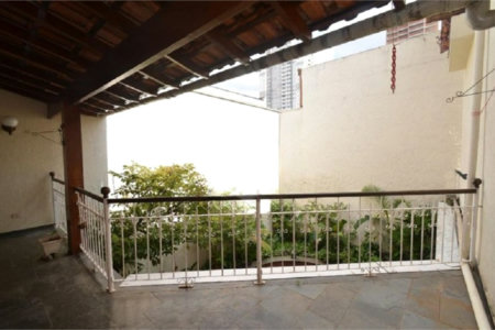 Casa à venda com 5 quartos, sendo 2 suítes, em Vila Galvão, Guarulhos, SP