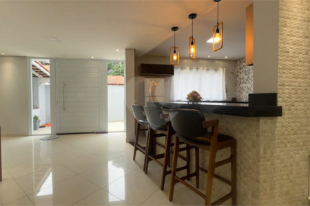 Casa à venda com 3 quartos, sendo 1 suíte,  no condomínio Jardim das Flores, Sorocaba - SP