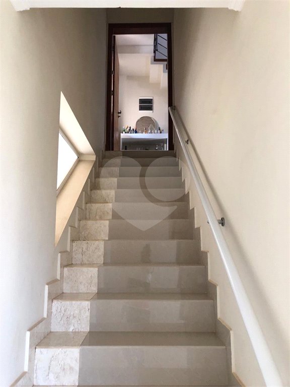 Casa à venda com 5 quartos, sendo 2 suítes, no condomínio Terras de Santa Izabel, Salto - SP
