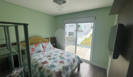 Casa à venda com 1 quarto, sendo 3 suítes,  no condomínio Aruã Brisas I, Mogi das Cruzes - SP